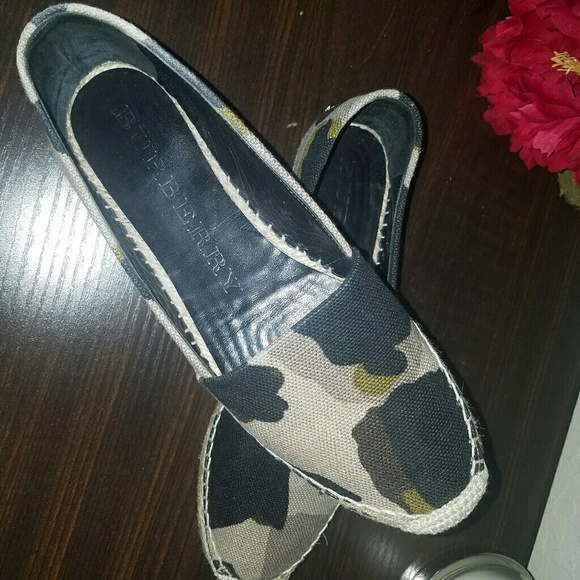 *RARE* Burberry Camouflage Espadrilles - Picture 2 of 5